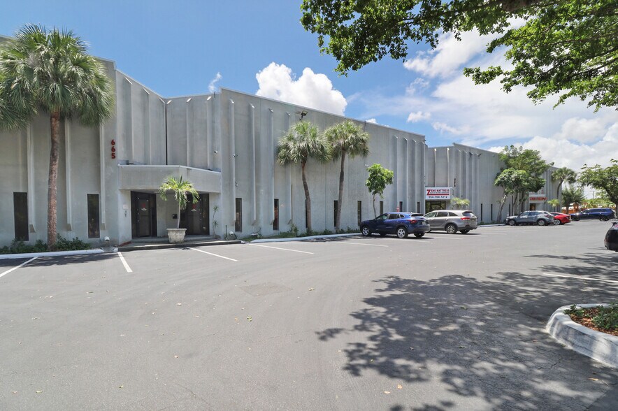 Primary Photo Of 635-695 NW 4th Ave, Fort Lauderdale Warehouse For Lease
