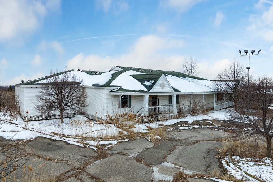 More Photos Of 3951-3971 Joslyn Rd, Auburn Hills Land For Sale