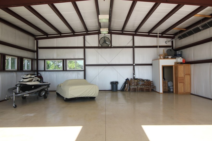 More Photos Of 2202 W Central Ave, El Dorado Light Manufacturing For Sale