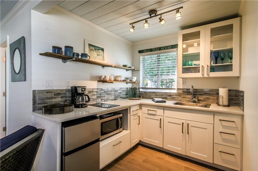 More Photos Of 11450 S Indian River Dr, Sebastian Hotel For Sale