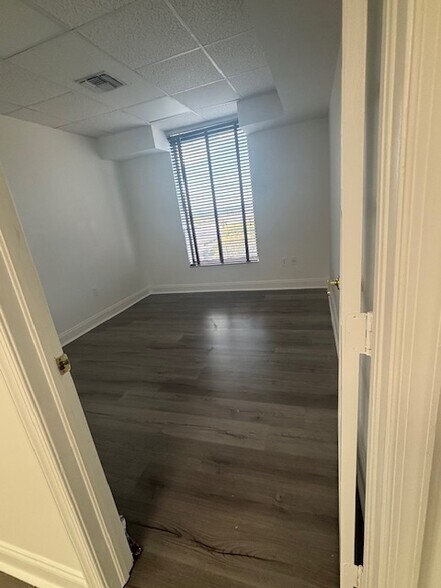 More Photos Of 1920 E Hallandale Beach Blvd, Hallandale Beach Medical For Sale