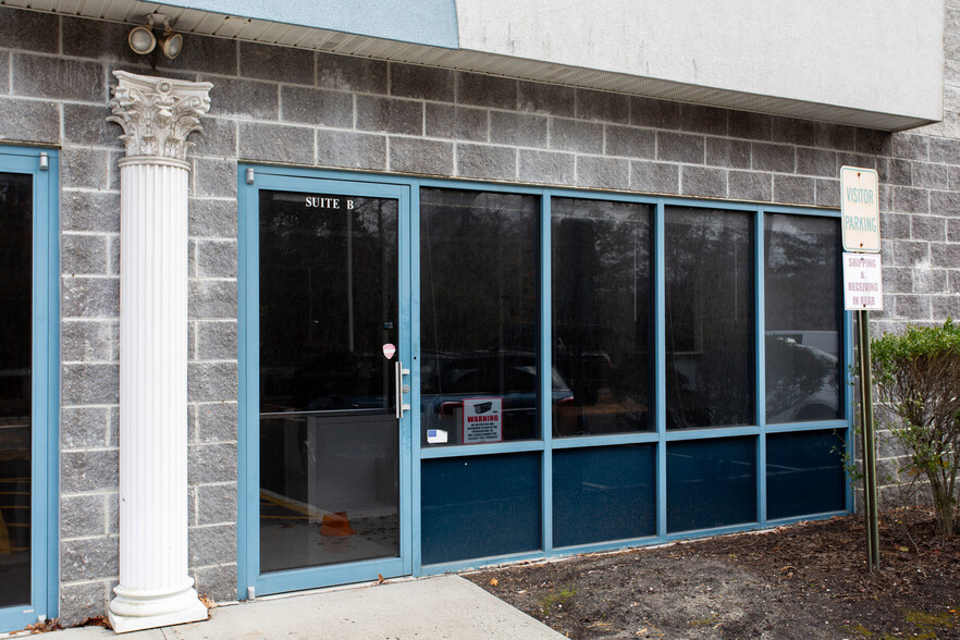 More Photos Of 749 Hope Rd, Eatontown Light Distribution For Lease