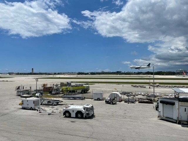 More Photos Of 1800 SW 34th St, Fort Lauderdale Distribution For Lease
