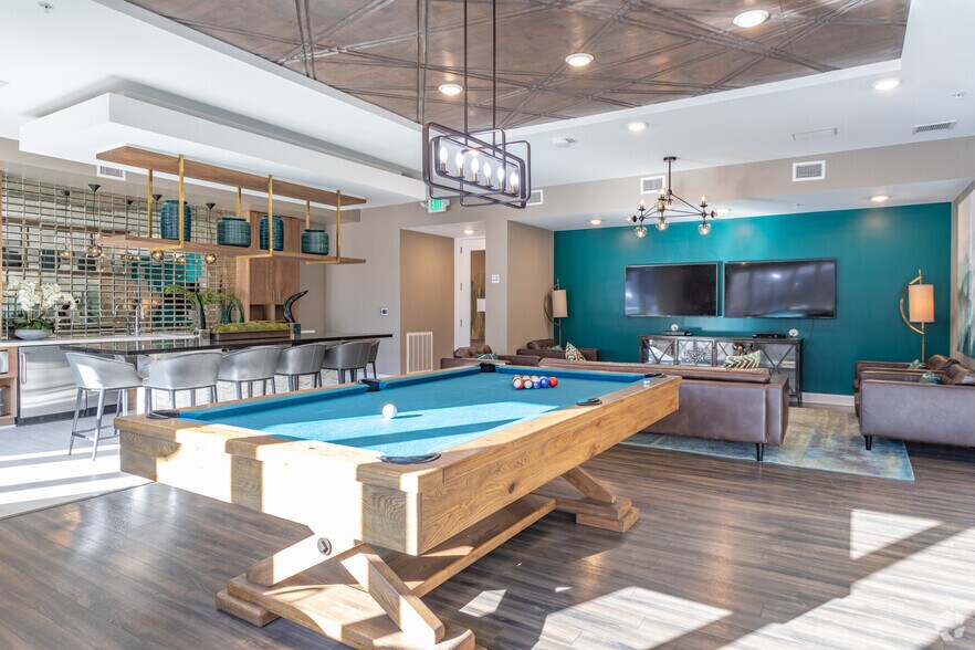 More Photos Of 301 Continental Pkwy, Newport News Apartments For Sale