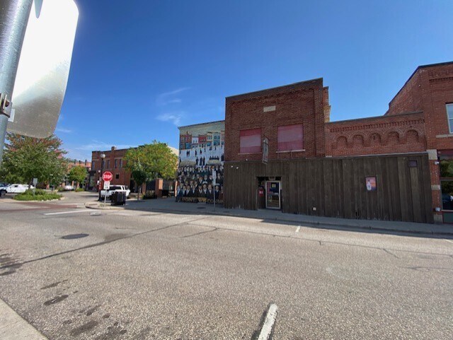 More Photos Of 1331 2nd St, Stevens Point Bar For Sale