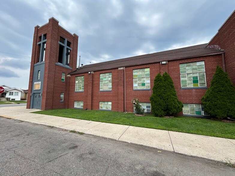 More Photos Of 4743 Northcote Ave, East Chicago Specialty For Sale