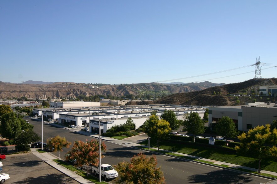 Primary Photo Of 26524 Ruether Ave, Santa Clarita Warehouse For Lease