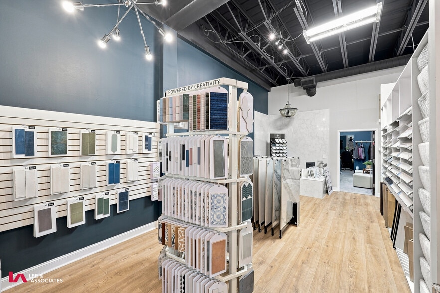 More Photos Of 3665 Swiftwater Park Dr, Suwanee Showroom For Lease