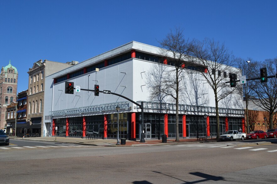 More Photos Of 325-341 High St, Portsmouth Specialty For Lease