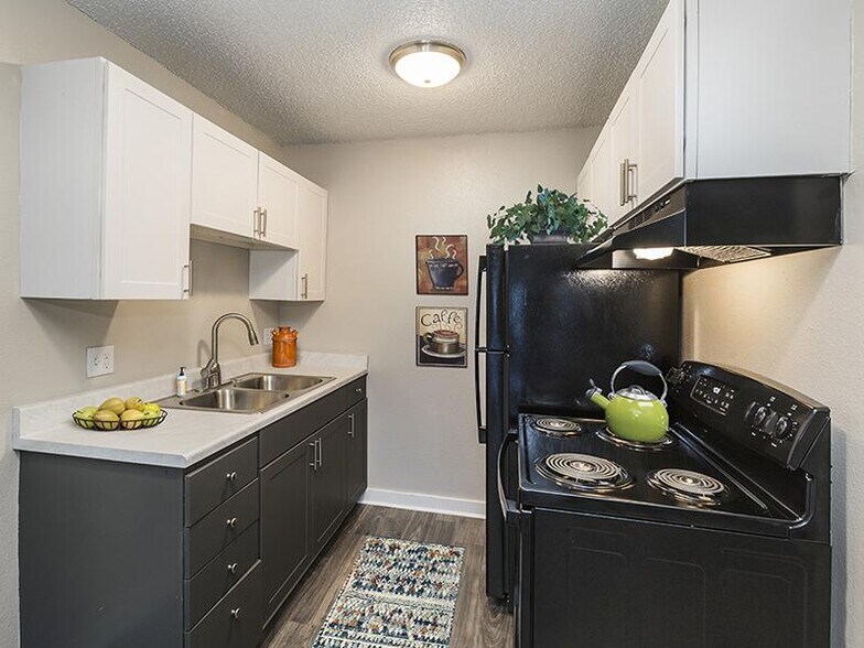 More Photos Of 2001-2019 Carmel Dr, Colorado Springs Apartments For Sale