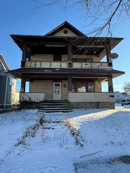 More Photos Of 569 E Church St, Marion Apartments For Sale