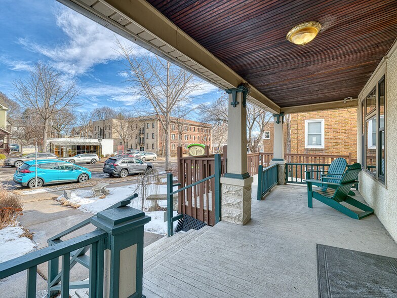 More Photos Of 1124 Grand Ave, Saint Paul Freestanding For Sale