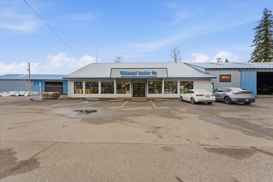 More Photos Of 2820 E St, Washougal Flex For Sale