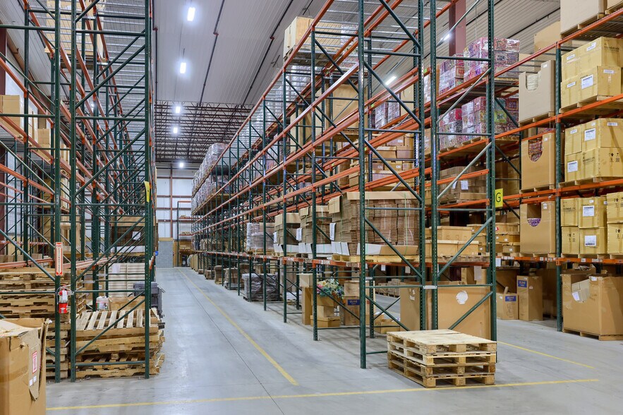 More Photos Of 221 Forney Dr, Ephrata Warehouse For Sale