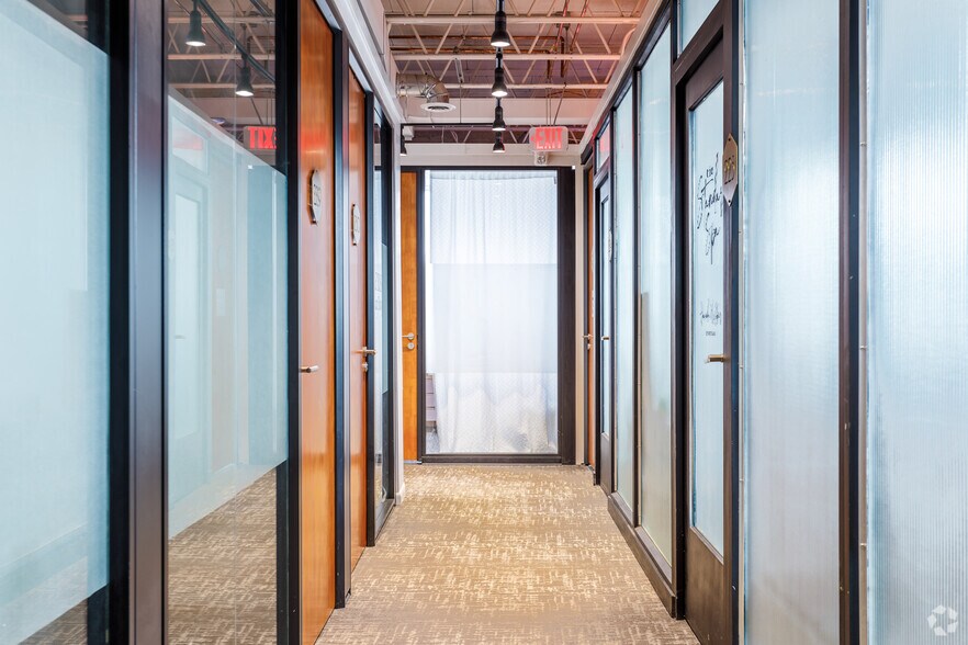 More Photos Of 2722 E Michigan Ave, Lansing Loft Creative Space For Lease