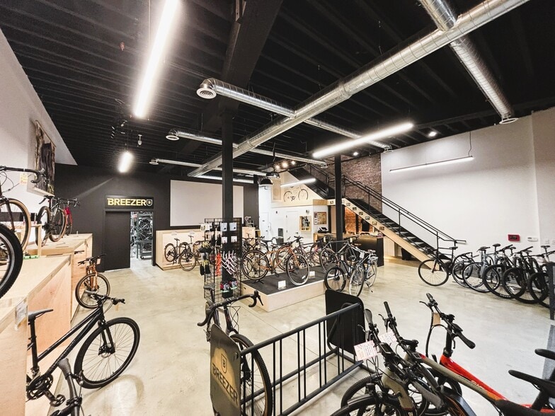 More Photos Of 1536 No American St, Philadelphia Storefront For Sale