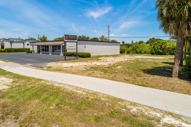 More Photos Of 12538 Palm Beach Blvd, Fort Myers Freestanding For Sale
