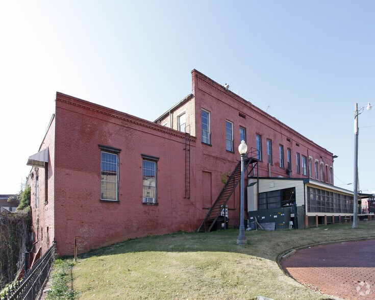 More Photos Of 1122-1124 Water Ave, Selma Storefront Retail Office For Sale