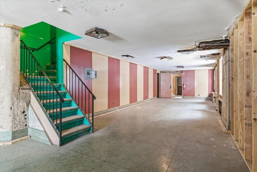 More Photos Of 200 W 139th St, New York Apartments For Sale
