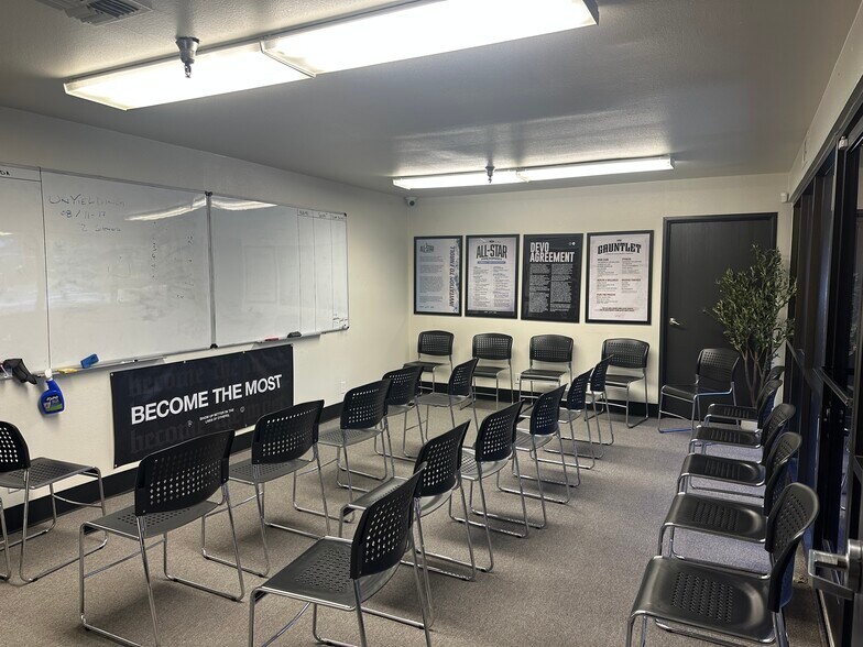 More Photos Of 8460 Red Oak St, Rancho Cucamonga Warehouse For Lease