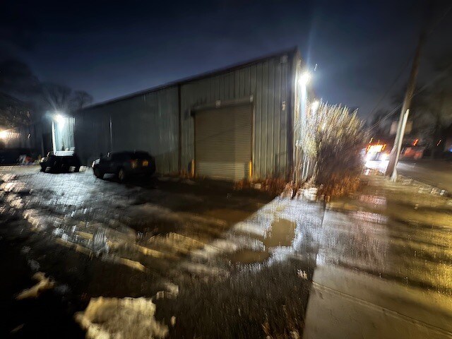 More Photos Of 388 South Ave, Staten Island Service For Lease