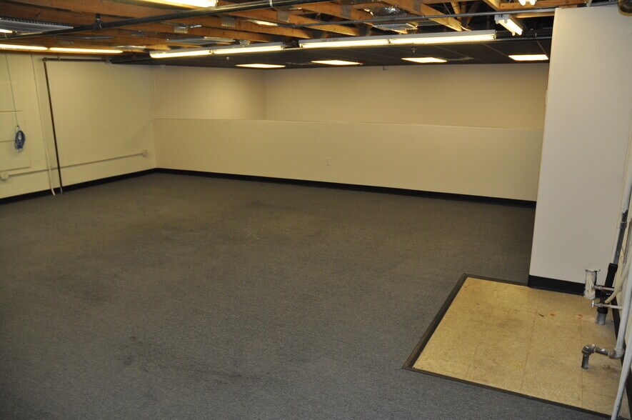 More Photos Of 1324 N Farrell Ct, Gilbert Warehouse For Sale