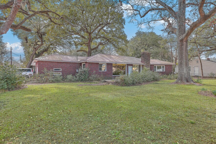More Photos Of 1251 Remount Rd, North Charleston Medical For Lease