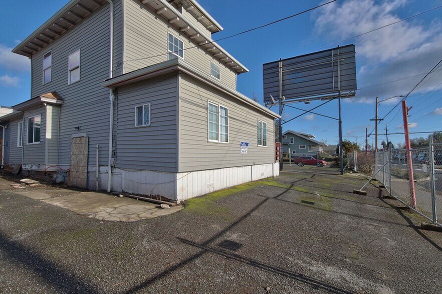 More Photos Of 8523 SE Stark St, Portland Land For Sale