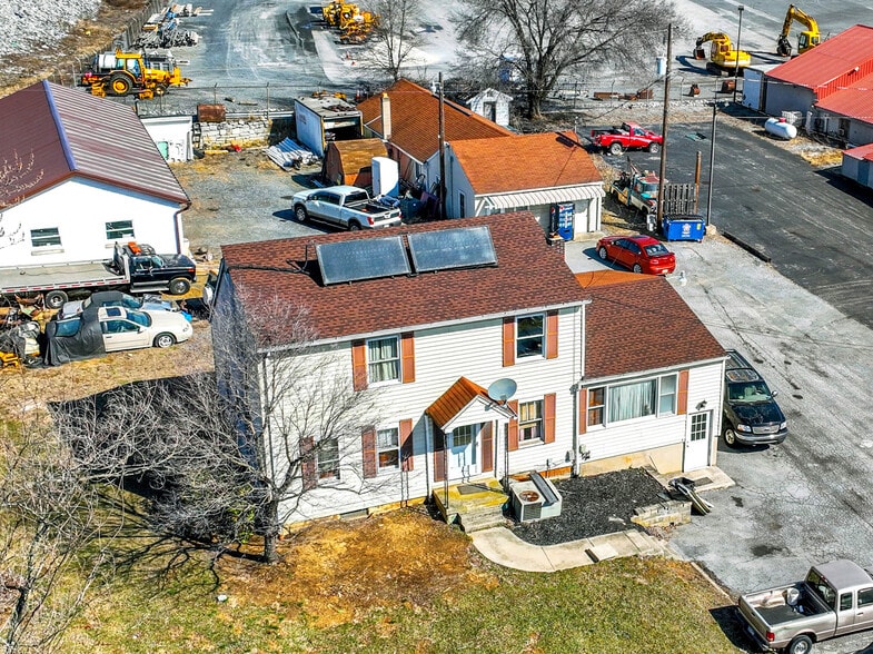 More Photos Of 1836 W Trindle Rd, Carlisle Storefront For Sale