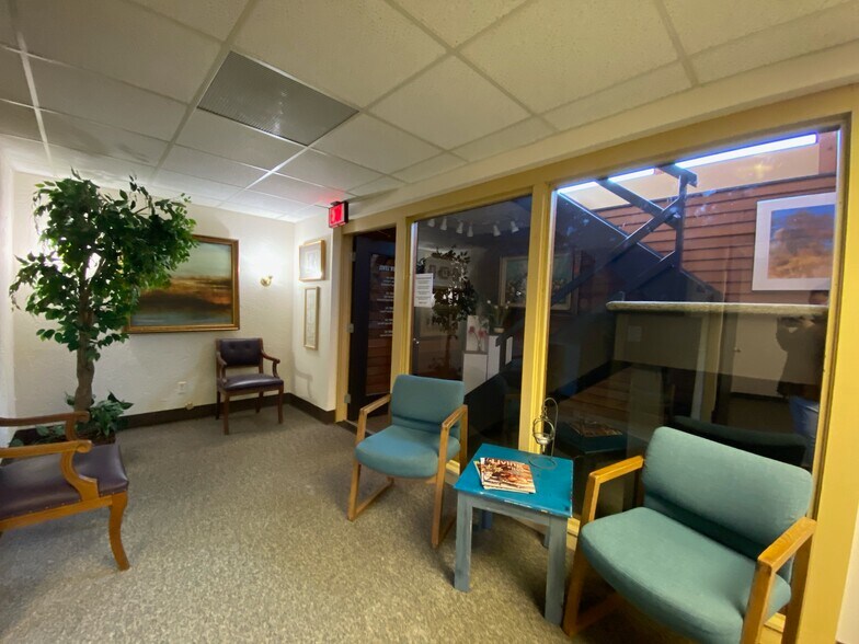 More Photos Of 529 Greene Ave, Green Bay Office For Lease