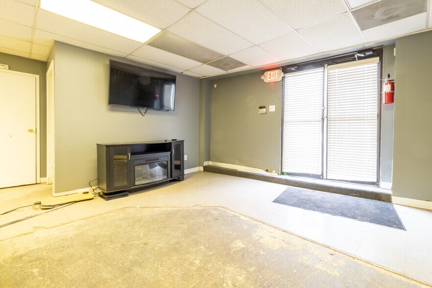 More Photos Of 454 W 8th Ave, West Homestead Warehouse For Sale