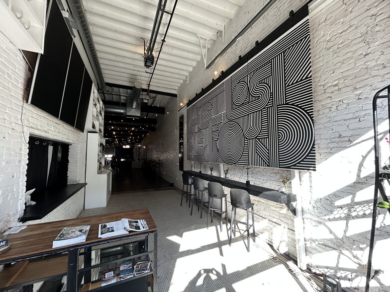 More Photos Of 3015-3021 Locust St, Saint Louis Warehouse For Lease