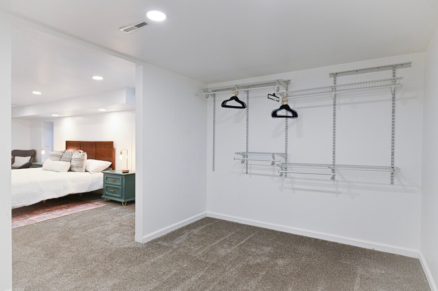 More Photos Of 5519 Northwest Radial Hwy, Omaha Medical For Sale