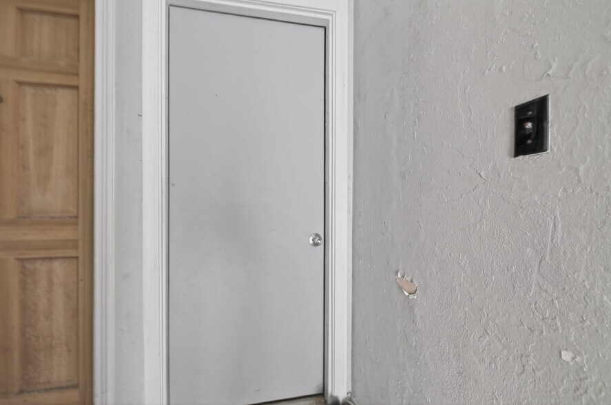 More Photos Of 123 Margaret St, Neptune Beach Multifamily For Sale