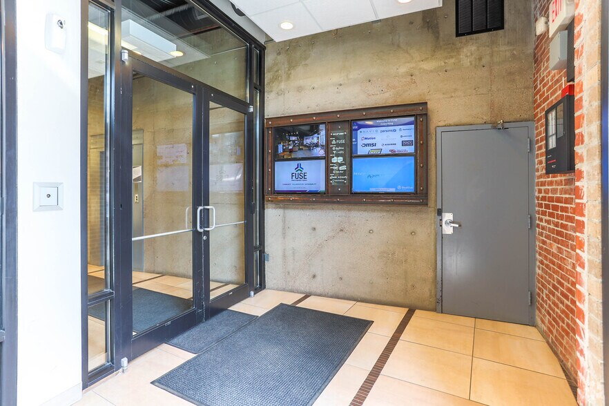 More Photos Of 151 N 8th St, Lincoln Office For Lease