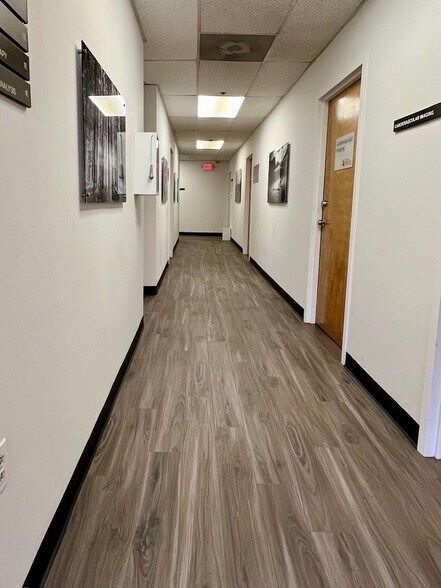 More Photos Of 340 E Northfield Rd, Livingston Medical For Sale