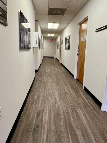 More Photos Of 340 E Northfield Rd, Livingston Medical For Sale