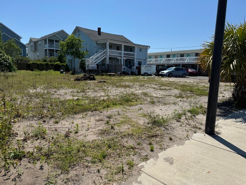 More Photos Of 213 Cape Fear Blvd, Carolina Beach Hotel For Sale