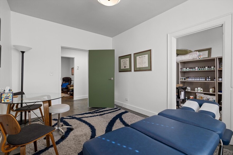 More Photos Of 525 Cherokee Blvd, Chattanooga Office For Lease