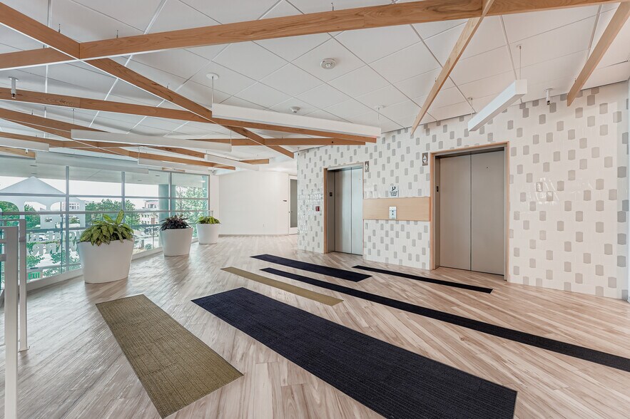 More Photos Of 13900 E Harvard Ave, Aurora Office For Sale