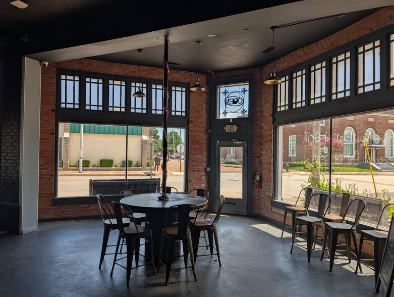 More Photos Of 121 Hazel Street, Newport Specialty For Sale