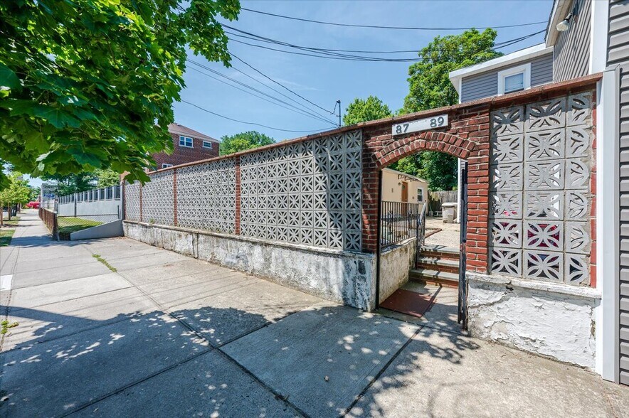 More Photos Of 87-89 City Island Ave, Bronx Apartments For Sale