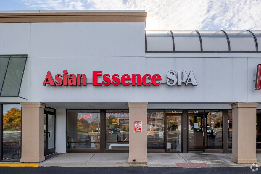 More Photos Of 801 E Butterfield Rd, Lombard Unknown For Lease