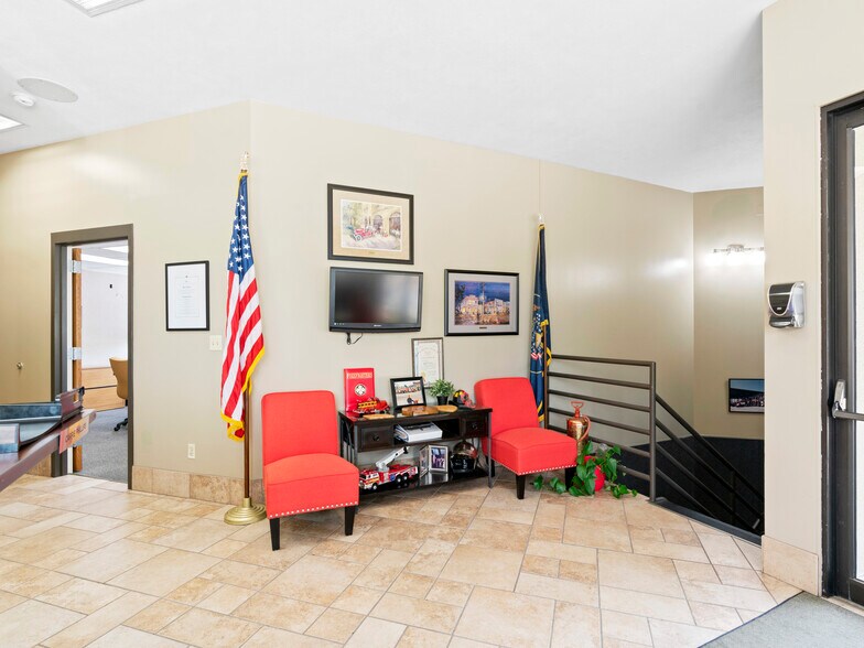 More Photos Of 9010 S 150 E, Sandy Light Manufacturing For Sale