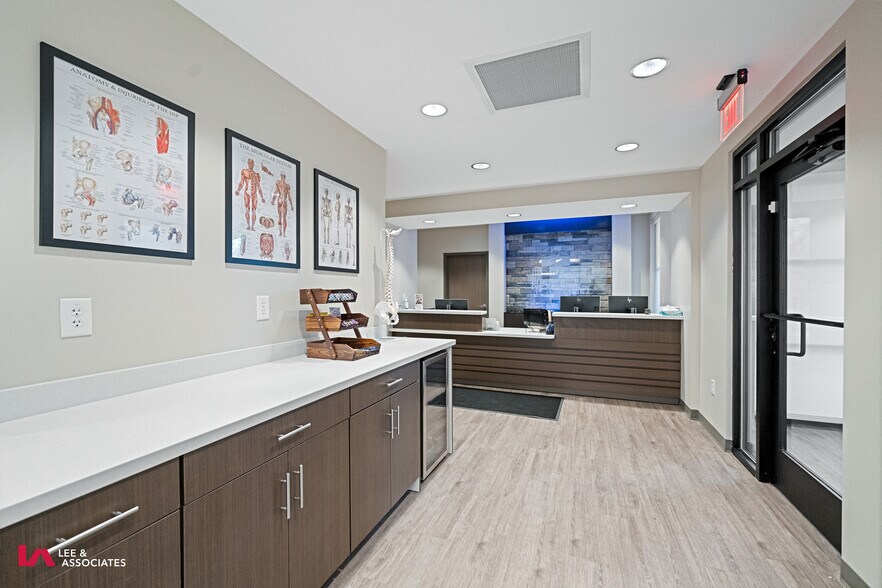 More Photos Of 11855 Alpharetta Hwy, Roswell Medical For Sale