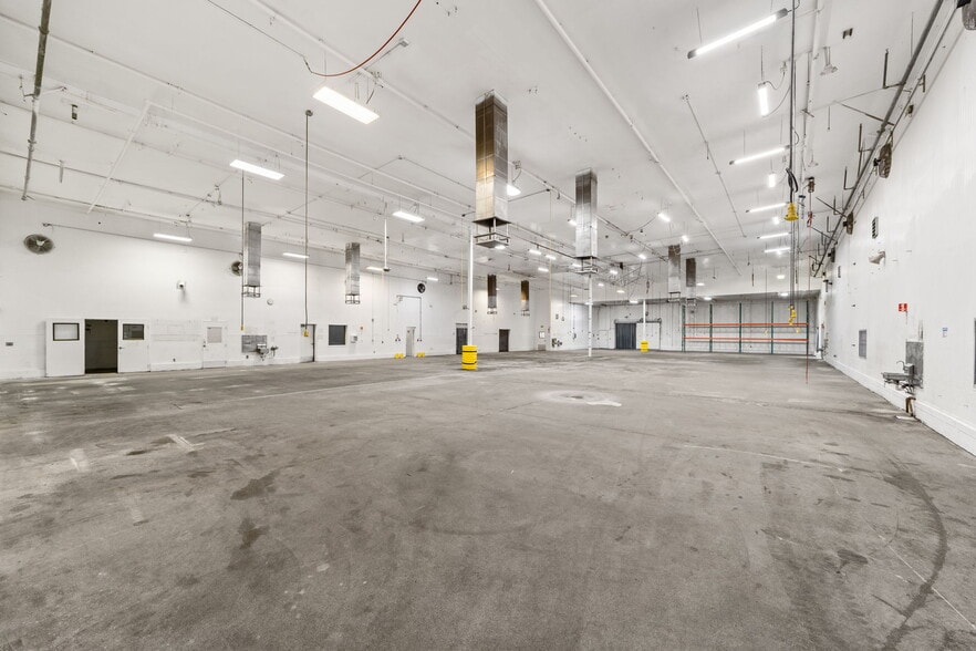 More Photos Of 751 Via Lata, Colton Manufacturing For Sale