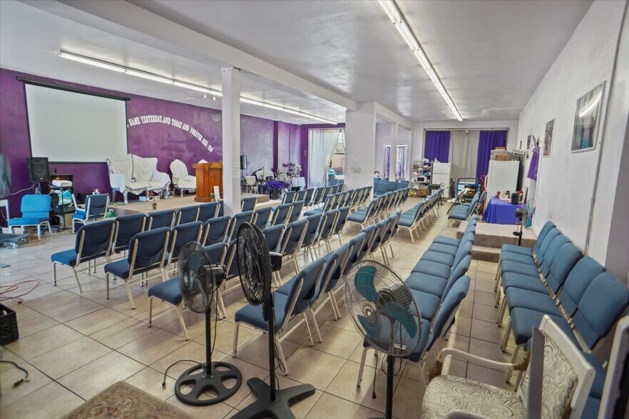 More Photos Of 5014 S Western Ave, Los Angeles Freestanding For Sale