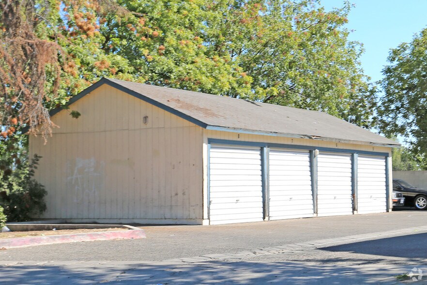 More Photos Of 4140 N Clark St, Fresno Apartments For Sale