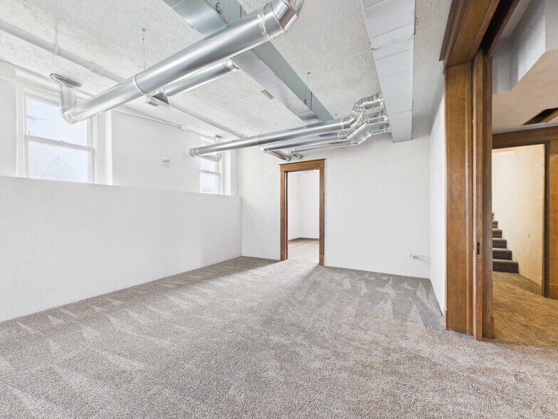 More Photos Of 220 E 6th St, Minden Office Residential For Sale
