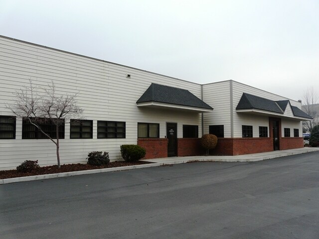 More Photos Of 3703 River Rd, Yakima Office For Lease